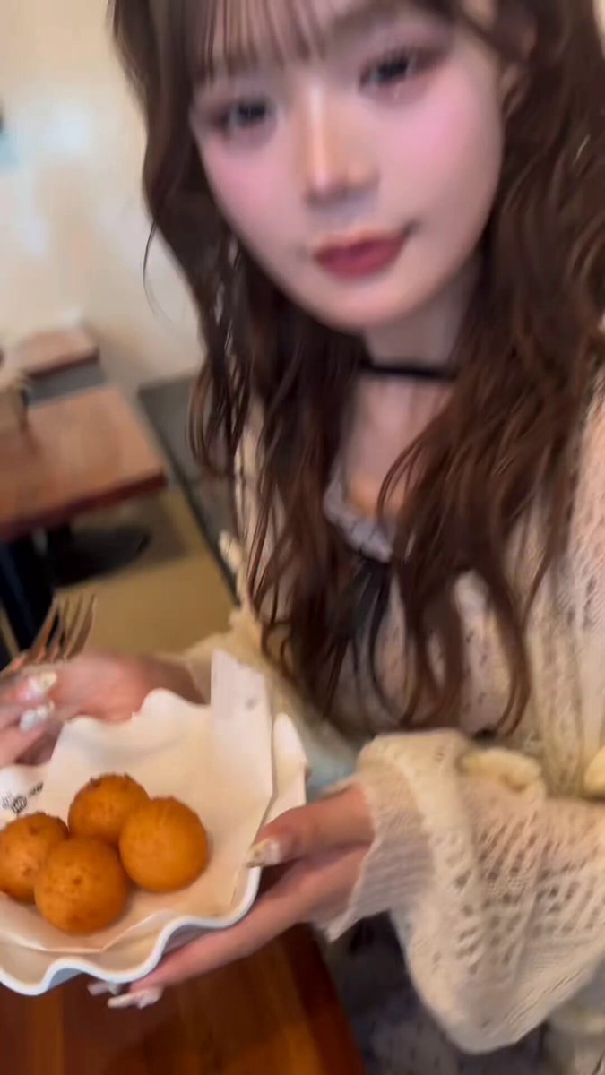 초 거대 비상 아기병아리 리사 치즈볼 먹방 영상 올라옴 #古澤里紗