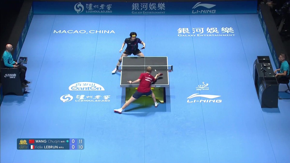Premier set pour Félix ! Le Français prend les devants face au numéro 1 mondial, Wang Chuqin. Félix Lebrun montre qu'il a les ressources et le mental !!!