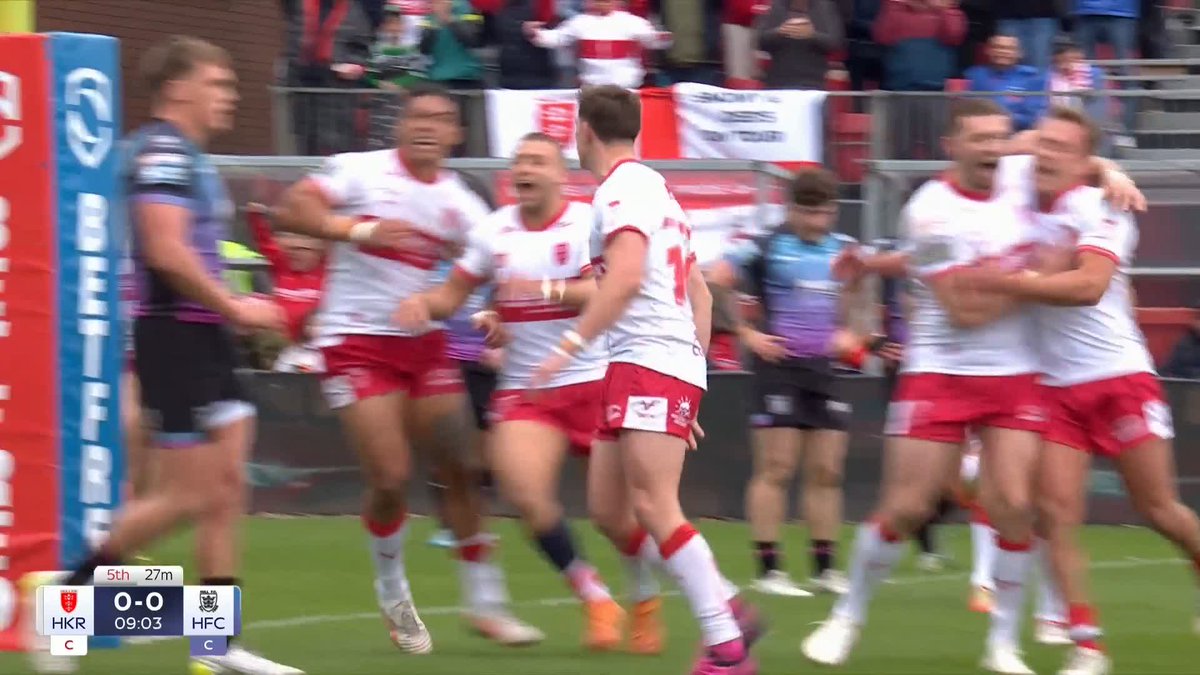 The Robins break the deadlock on Derby day! 🔓