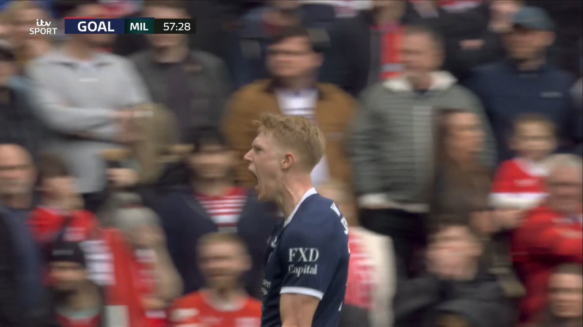 It just had to be Josh Coburn didn't it? 😯 Millwall are LEVEL at the Riverside ⚽️