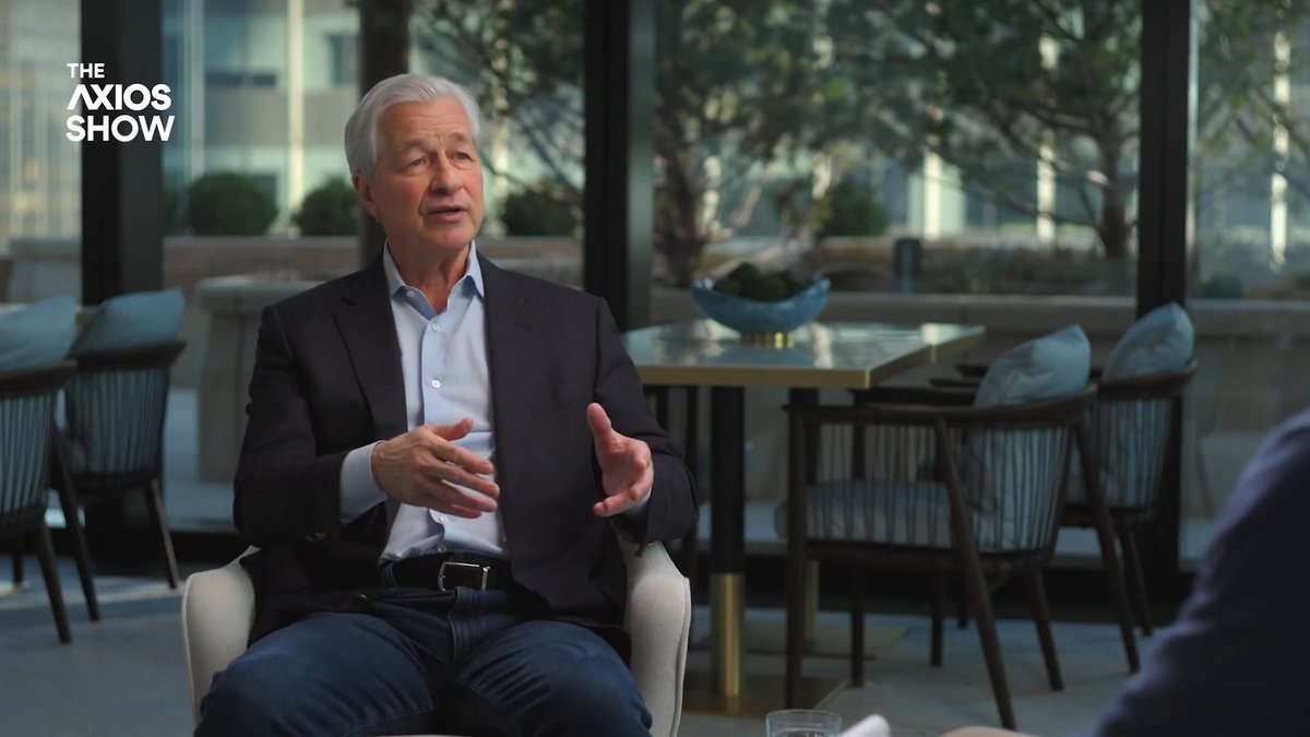 🤐 From the latest episode of THE AXIOS SHOW: Jim VandeHei: What is your single biggest disappointment about President Trump? JPMorgan Chase CEO Jamie Dimon: I don't want to say here. VandeHei: But doesn't that speak to the fear?