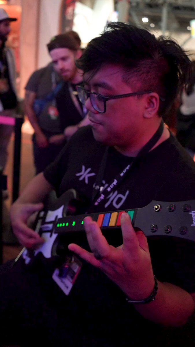 Wait… Clone Hero on a phone? 🔥 alec casually shredding at #PAXEast