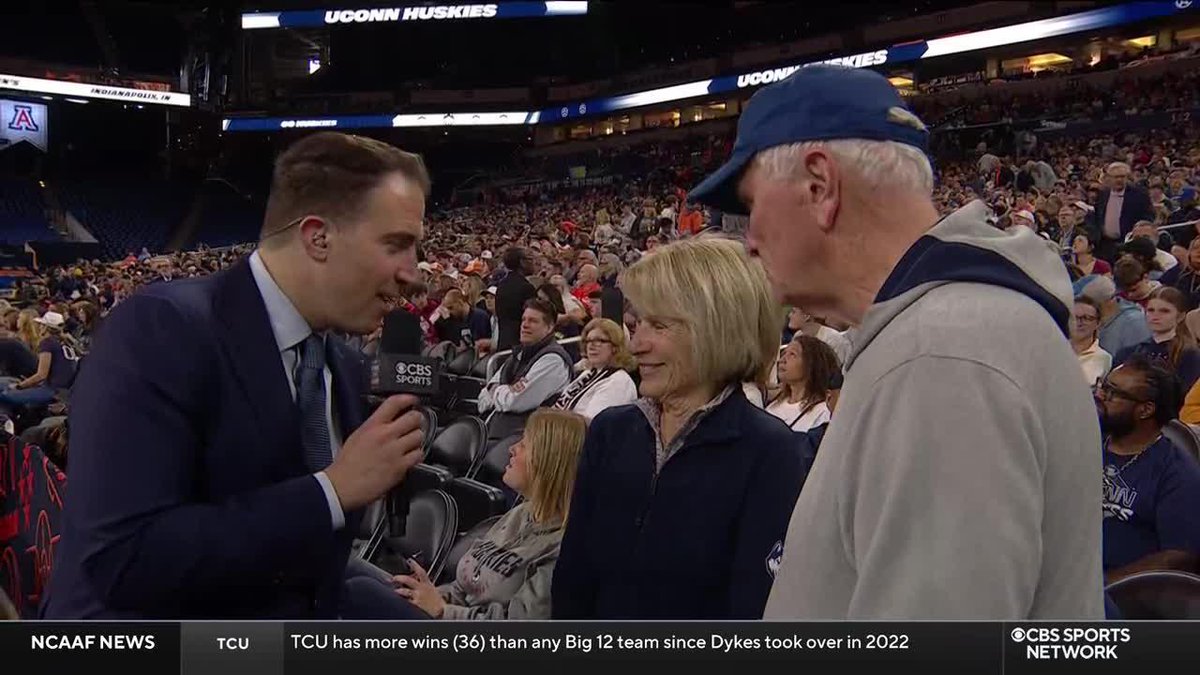 "I never expected that to happen, and when it did, I guess my emotions just went wild." Dan Hurley's mother Chris Hurley and father Bob Hurley Sr. spoke w/ Jon Rothstein at Final Four practice