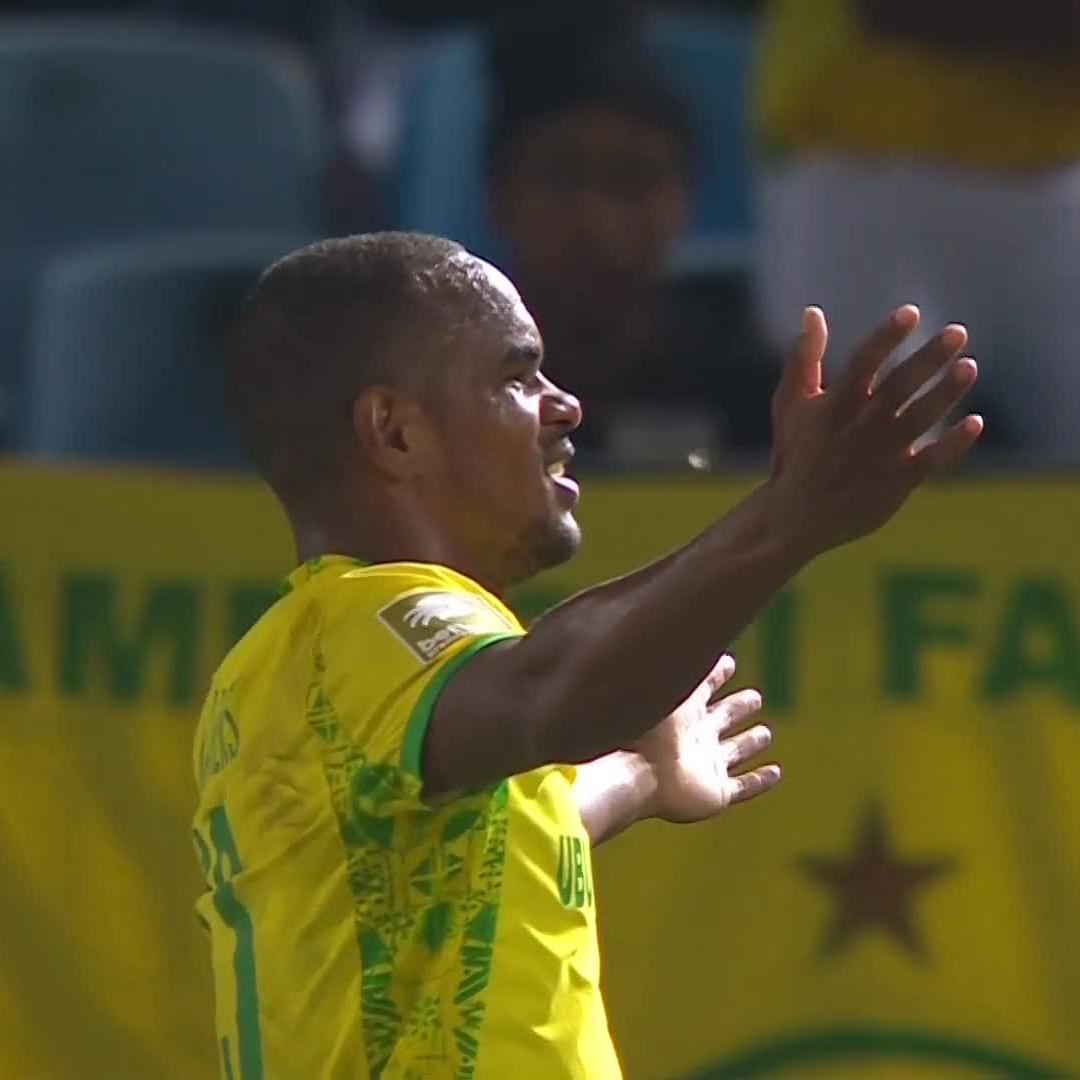 The cross, the header 🤩💫 You can't slow Iqraam Rayners down 🍿 📺 Stream #BetwayPrem on DStv: