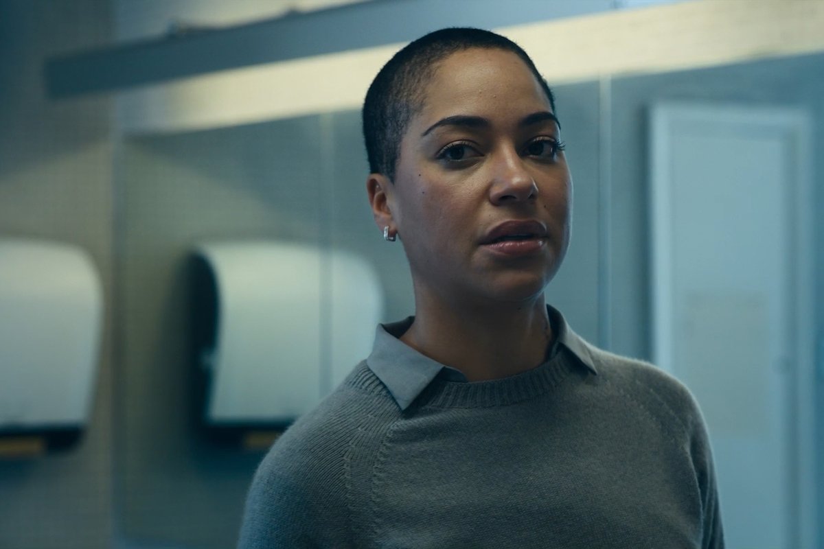 She's convinced that the wrong man was arrested for a gruesome murder. The only thing standing in her way: the detective who closed the case. Catch up on #CriminalRecord before Season 2 premieres April 22.