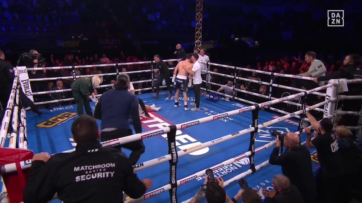 CROLLA WITH ONE OF THE MOST ASTONISHING COMEBACKS YOU WILL SEE 🤯🤯🤯 #BrownDucar | LIVE NOW on DAZN ▪️