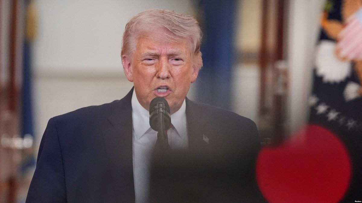 美国总统唐纳德·特朗普(Donald Trump)表示，美军“可以轻易”开通霍尔木兹海峡，并警告如果伊朗领导人不迅速达成协议，美国将对伊朗的桥梁和发电厂发动袭击。 相关报道👉