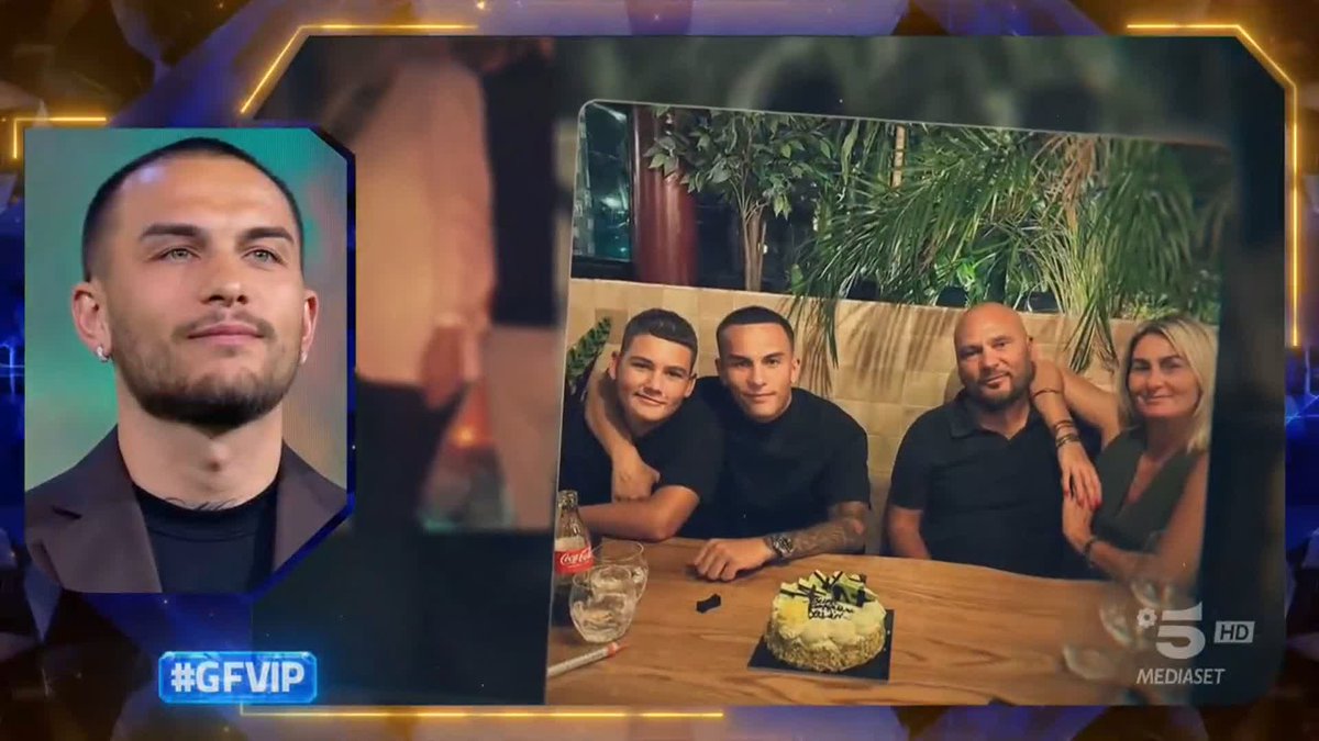 Quella di Raul è una storia di cuore, sacrifici e sogni, segnata da un’infanzia complicata ma anche dagli insegnamenti e dai valori trasmessi dalla sua famiglia ❤️🩹 #GFVIP