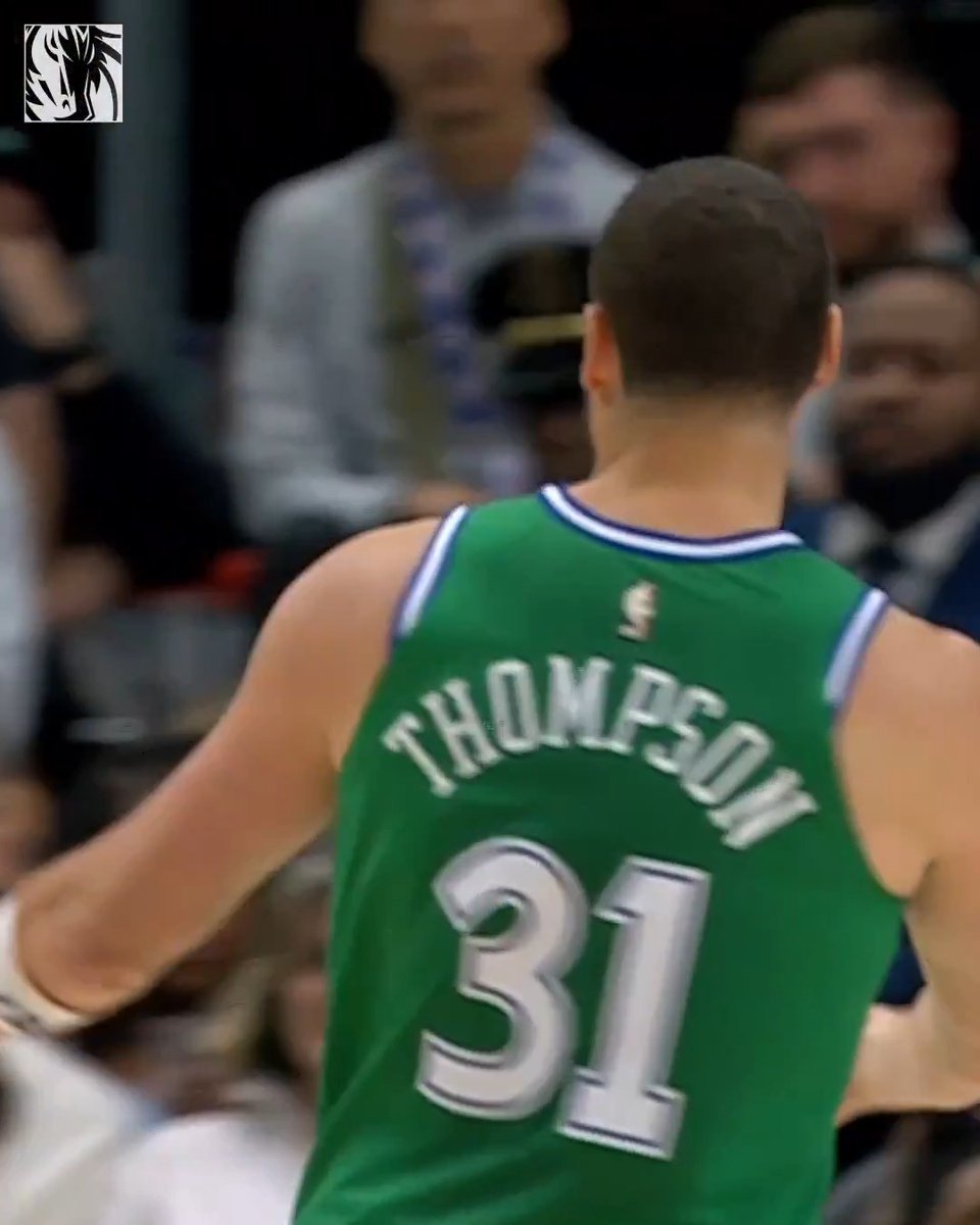 Klay doin' Klay things 🤷‍♂️ 📺: WFAA