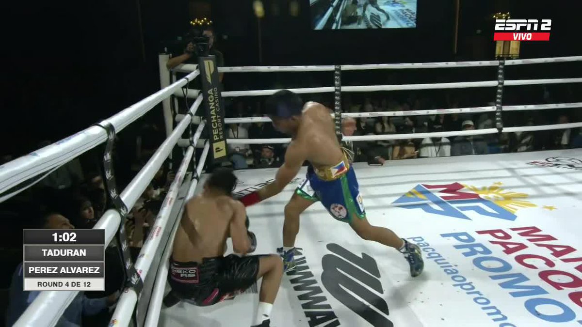 ¡DOS VECES A LA LONA! 😳 🥊 Pedro Taduran mandó dos veces a la lona en el mismo round a Gustavo Pérez. El mexicano se levantó pese a las caídas. 😬 ▶️ #ESPNKnockOut y el Plan Premium de #DisneyPlus