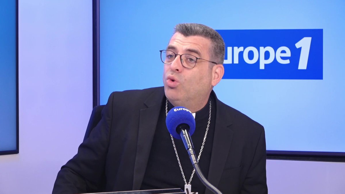 « En Seine-Saint-Denis, 550 adultes et adolescents vont être baptisés. C’est le cœur de notre joie, alors que nous célébrons la résurrection, avec tous ces nouveaux chrétiens qui demandent à suivre le Ressuscité. » Mgr Etienne Guillet, évêque de Saint-Denis avec Alexis de La Fléchère