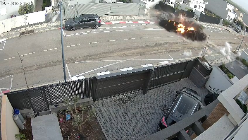 🔴 Hizbullah tarafından atılan bir roket İsrail'e düştü.