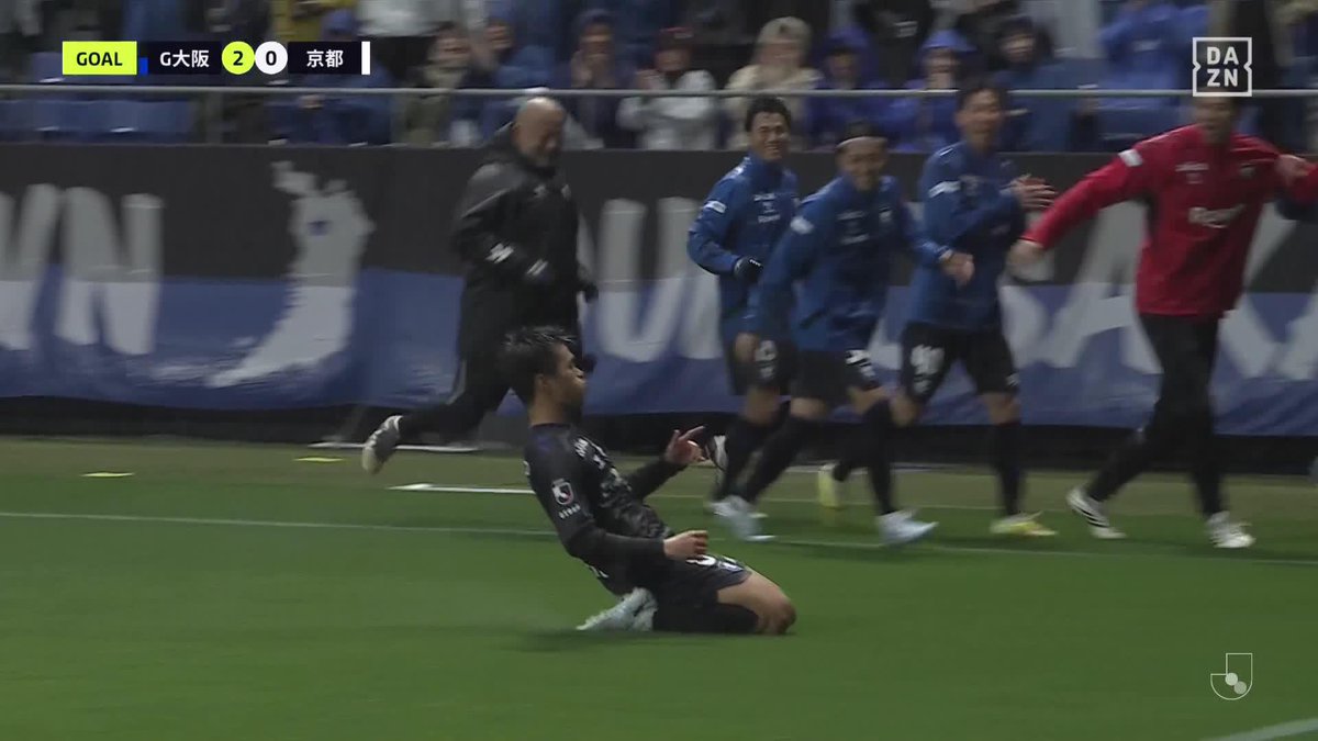 美しすぎる軌道 食野亮太郎がスーペルゴラッソ‼️ 得意の角度から右足一閃⚡️ 🏆 明治安田J1百年構想リーグ 🆚 G大阪×京都 📱DAZN ライブ配信中 #Jリーグ #だったらDAZN