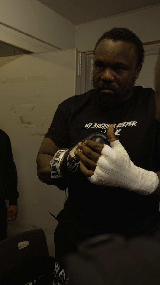 I was on mum's titty since I was 10, bro. I want milk. I'm ready DAZN Boxing 🥛 #warchisora