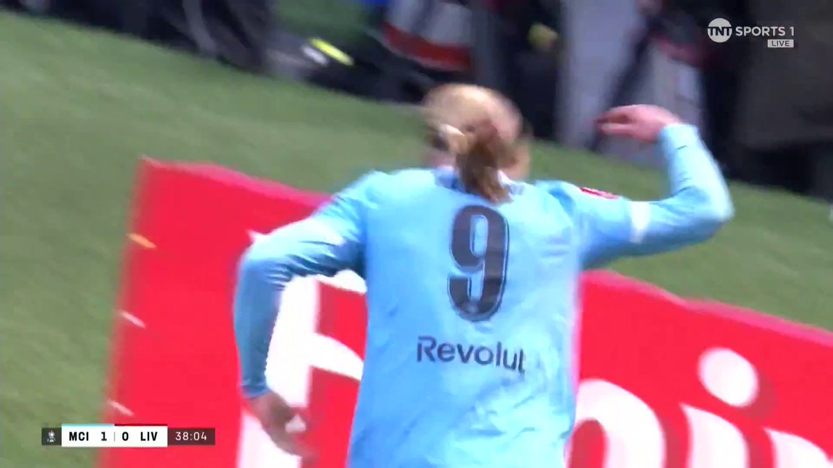 Erling Haaland gives Man City the lead from the spot 🎯 📺 Watch live on TNT Sports on HBO Max