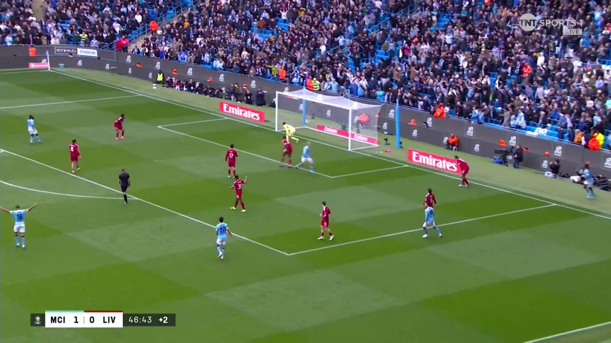 What a goal that is 😮💨 Man City double their lead over Liverpool through Erling Haaland! 📺 Watch live on TNT Sports on HBO Max