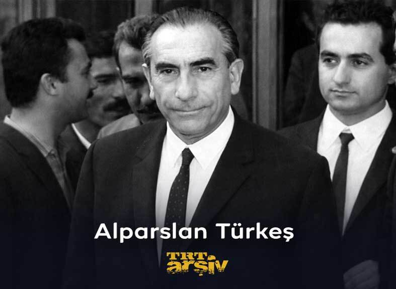 Milliyetçi Hareket Partisi’nin kurucusu, ülkücü hareketin önderi #AlparslanTürkeş, 29 yıl önce aramızdan ayrıldı.