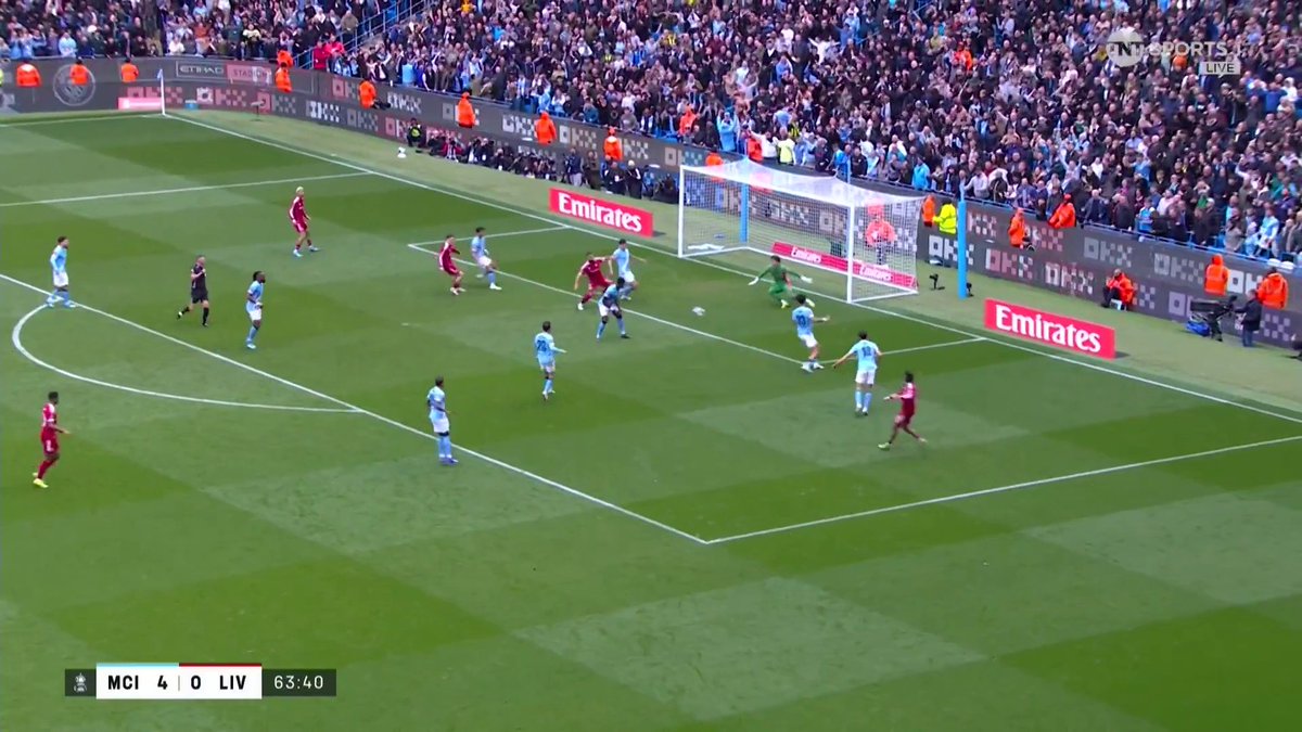 Mo Salah really has lost it…🥲 A brilliant save from Trafford however 👏
