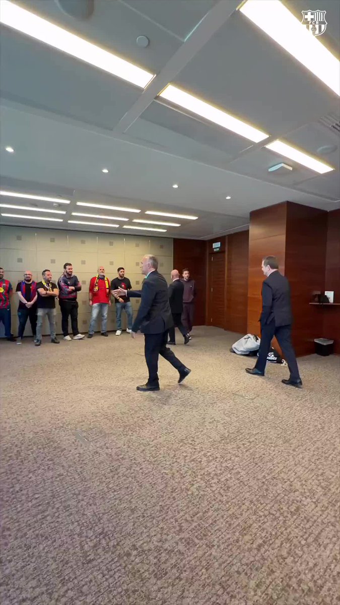 Reception by President Rafael Yuste and members of the Board of Directors for Madrid supporters’ clubs ahead of the match against Atlético de Madrid. 💙❤️