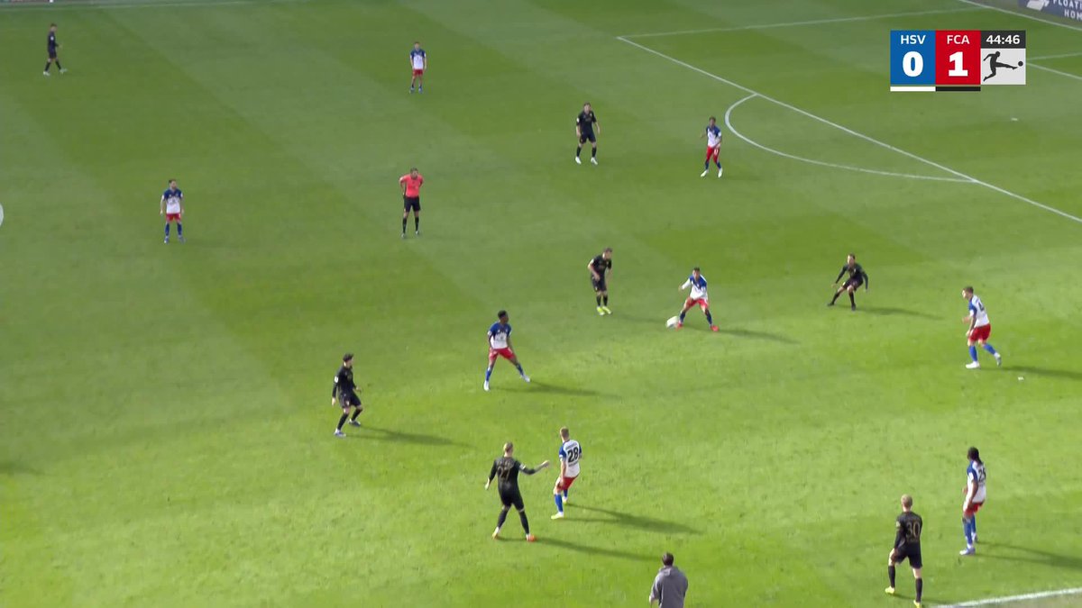 Eine große Fair-Play-Aktion von Gregoritsch! 👏 👉 Die Bundesliga LIVE auf SKY SPORT 📺📱🖥️ #skybundesliga #bundesliga #hsvfca