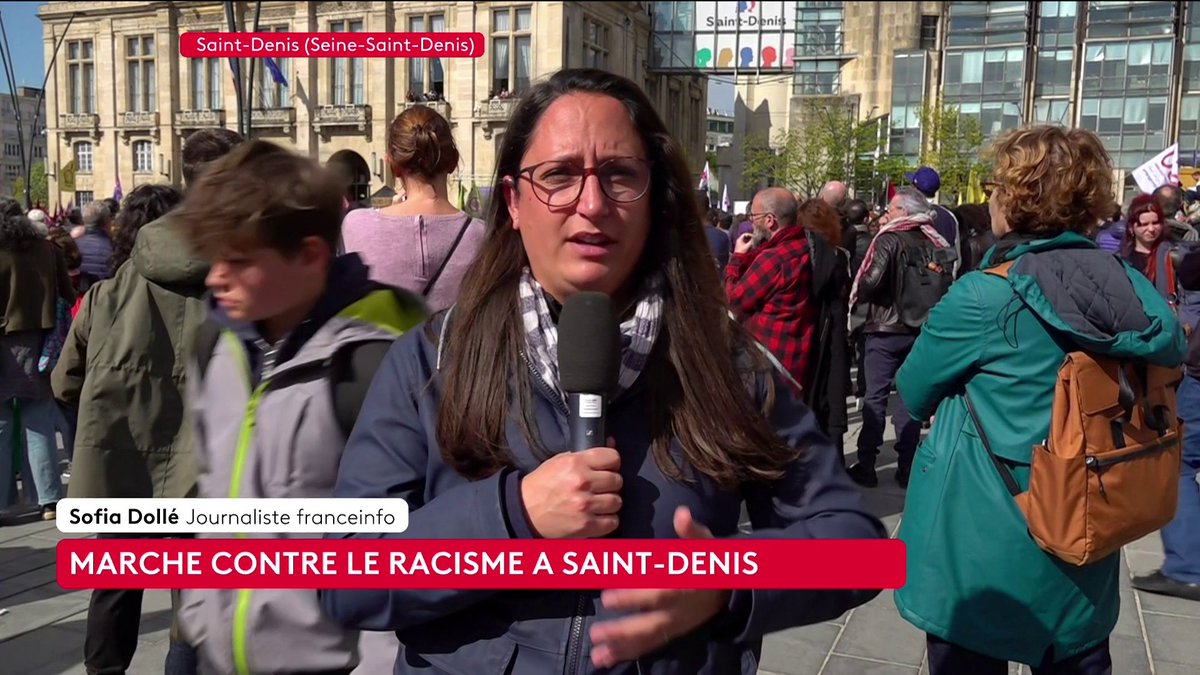 Plusieurs centaines de personnes sont actuellement réunies devant la mairie de Saint-Denis (93) lors d’un rassemblement contre le racisme. #canal16