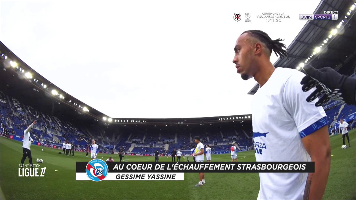 L’échauffement avec Gessime Yassine 🇲🇦. « 𝗗𝗘́𝗖𝗔𝗟𝗘𝗭-𝗠𝗢𝗜, 𝗝𝗘 𝗟𝗘𝗦 𝗧𝗔𝗣𝗘 𝗠𝗢𝗜. 𝗜𝗟 𝗥𝗘𝗖𝗨𝗟𝗘 𝗧𝗔𝗥𝗣𝗜𝗡 𝗟𝗘𝗦 𝗗𝗘́𝗙𝗘𝗡𝗦𝗘𝗨𝗥𝗦. » 😭😭😭😭 Il parle comme un minot. Tellement léger et bon délire. 😂 🎥 beIN SPORTS
