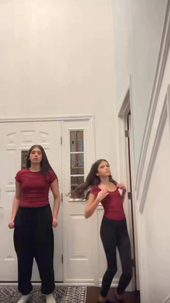 She’s so tight🤤 #tiktokbops #tighttummy #teenagegirls