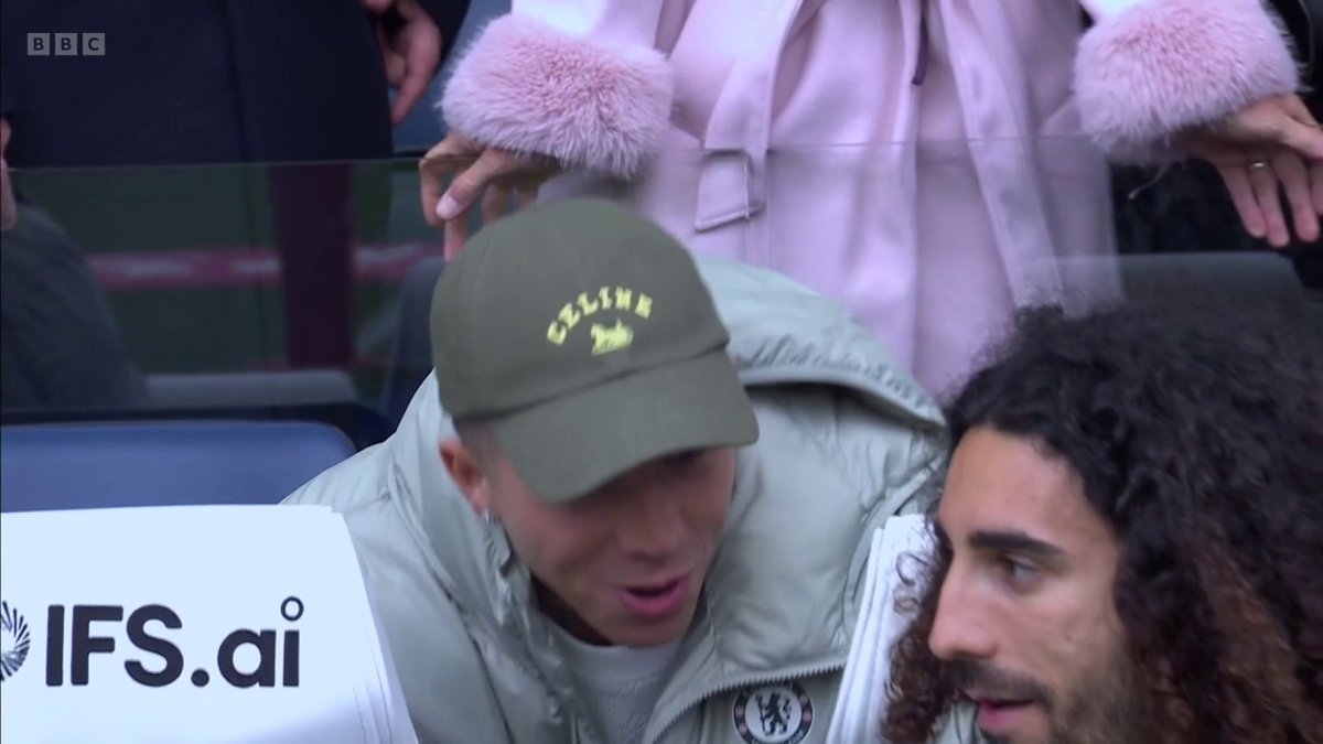 'The Stamford Bridge Naughty Step.' 👀 #BBCFootball #BBCFACup #FACup
