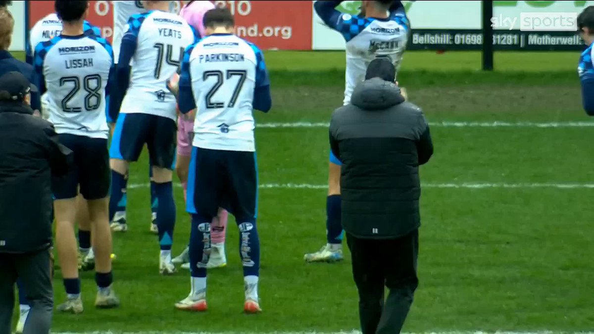 😁 All smiles as Falkirk secure a top-six finish in their first season back in the top flight! ⤵️