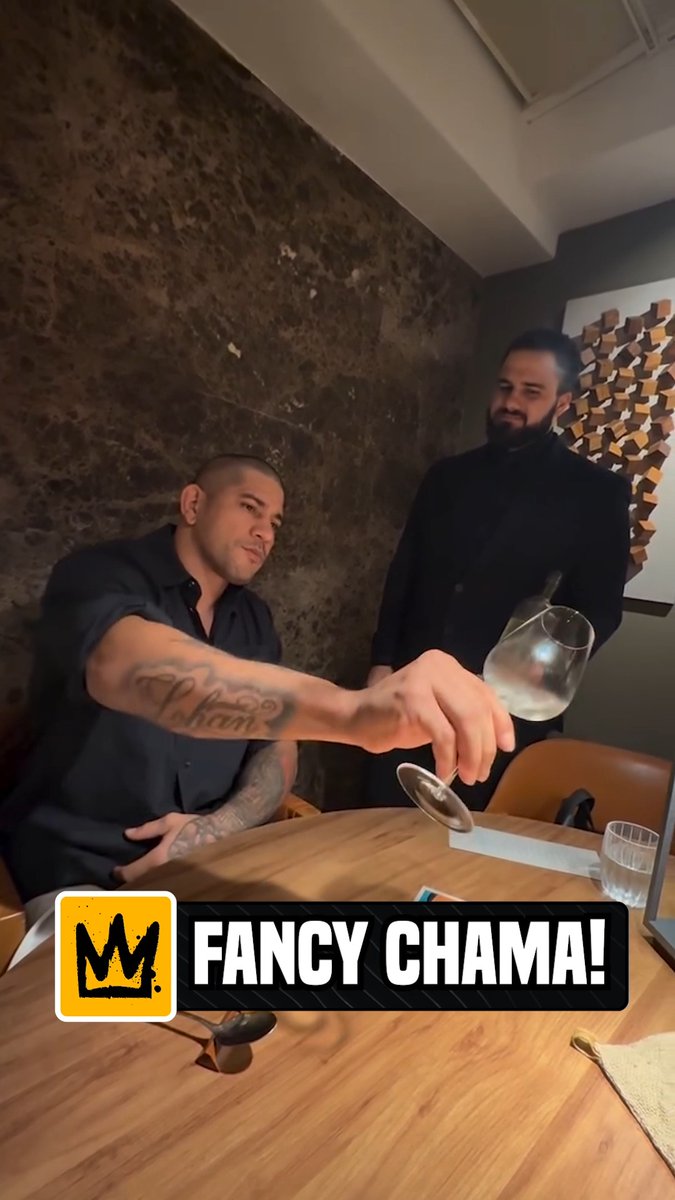 Heavyweight Poatan is a man of class and distinction🍷 (via Alex Pereira)