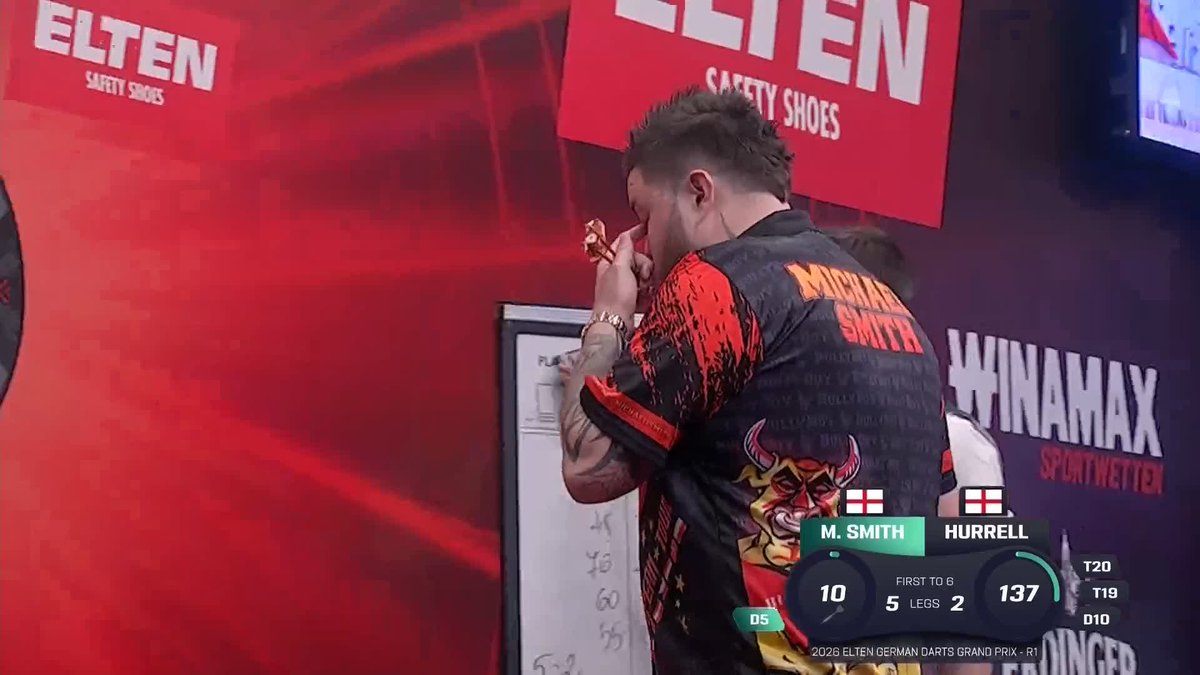BULLY BOY BEATS HILLBILLY! Neither player will be happy with how they played, but Michael Smith is the first player through to round two this evening - sealing a 6-2 victory over James Hurrell! 📺 #ET4