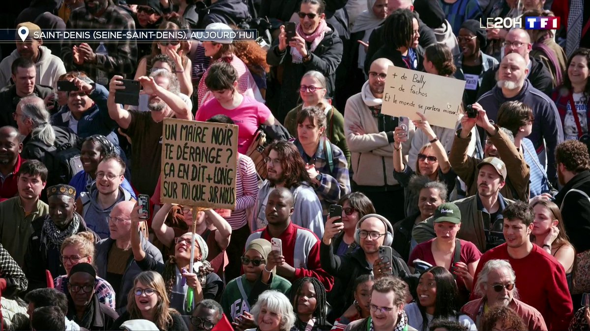 🔴 Marche anti-raciste à Saint-Denis : des milliers de personnes rassemblées Plusieurs personnalités de La France Insoumise sont aussi venues pour soutenir le nouveau maire, Bally Bagayoko, dont Jean-Luc Mélenchon ⤵️ 📺 #LE20H avec Anne-Claire Coudray