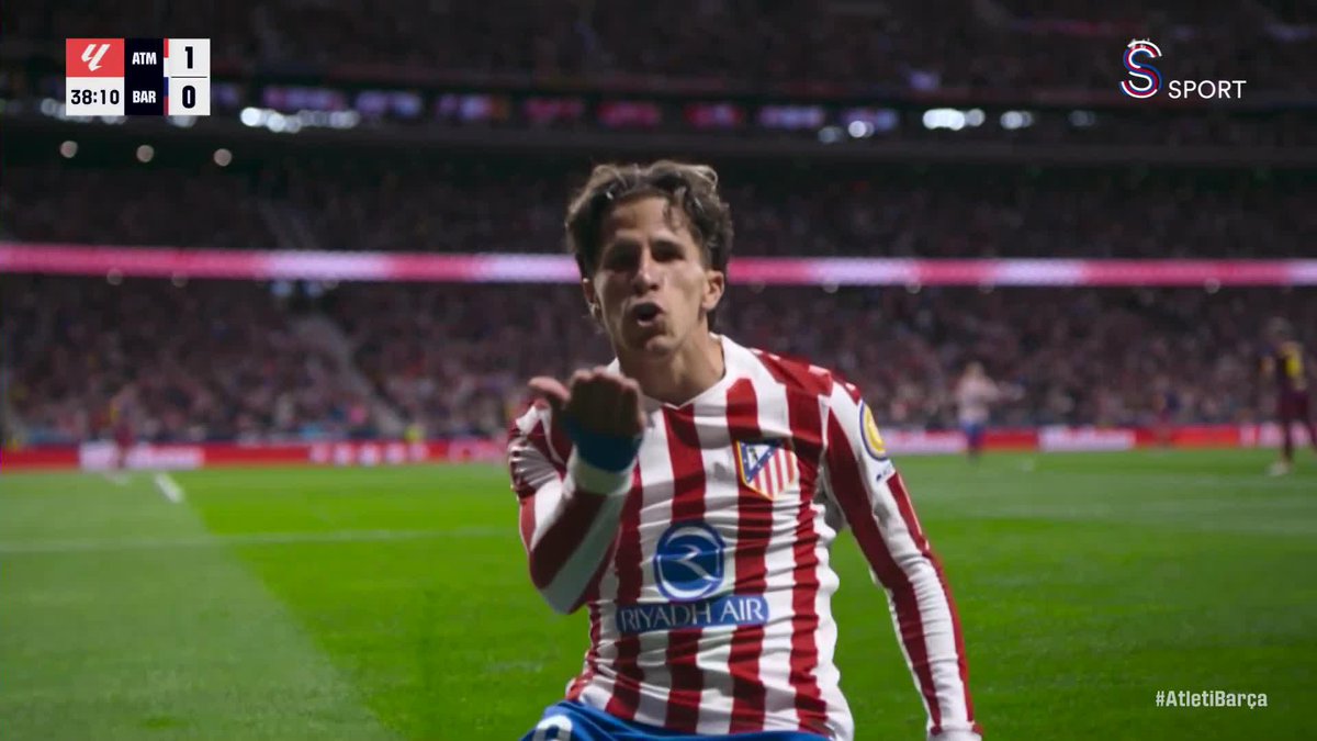 Harika uzun top. Klas bitiriş. Atleti, Guiliano Simeone'nin golüyle 1-0 önde.