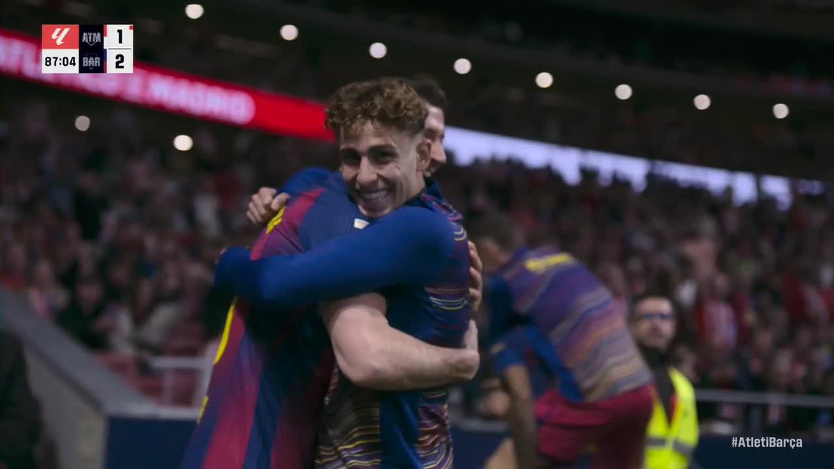 CANCELO'S SHOT BOUNCES OFF THE KEEPER AND THEN LEWANDOWSKI AND BARCA WIN IT LATE VS. ATLETI 😮