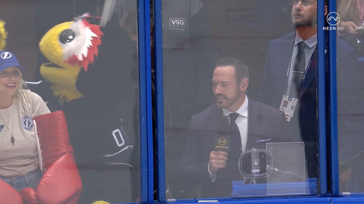 You stayed cool under pressure here, Adam Pellerin 🤣 A true professional 🫡