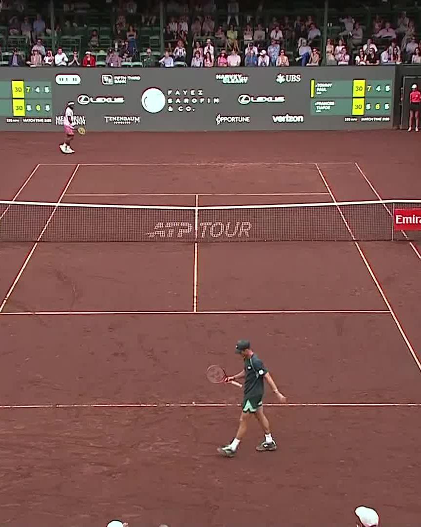 Delivering THIS at 5-5 30-30 in the final set 😳 Tommy Paul #USClay