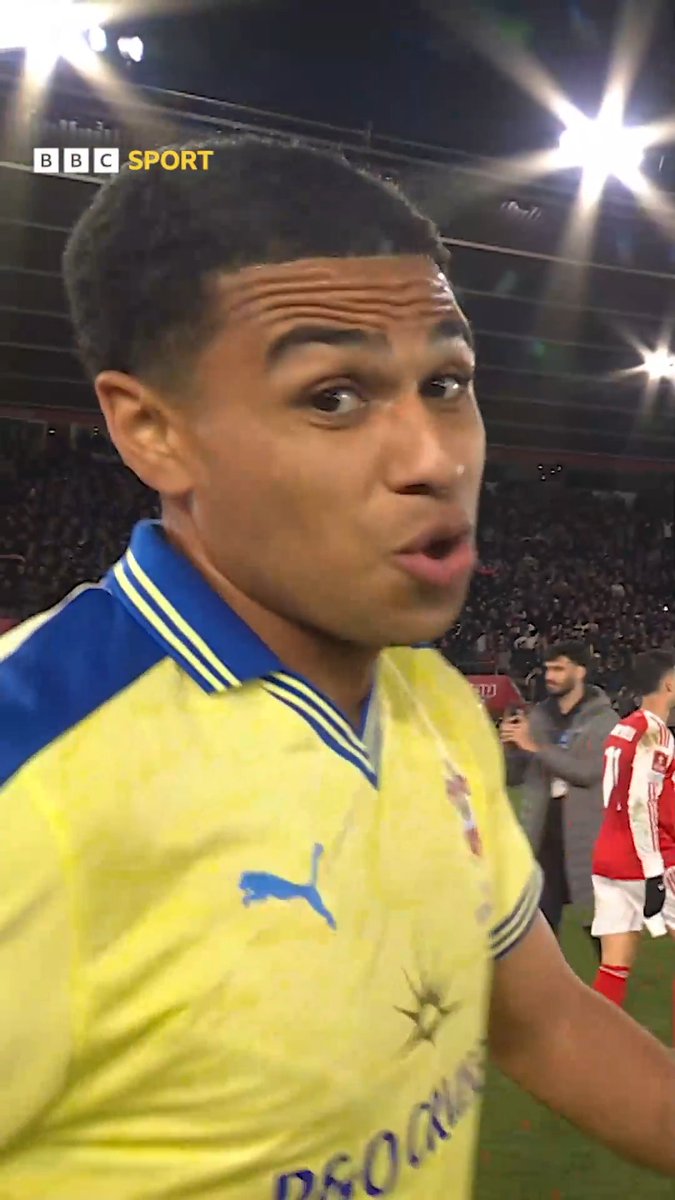 The Saints go marching in...to the semi-finals of the FA Cup! Just look at those celebrations! #BBCFootball
