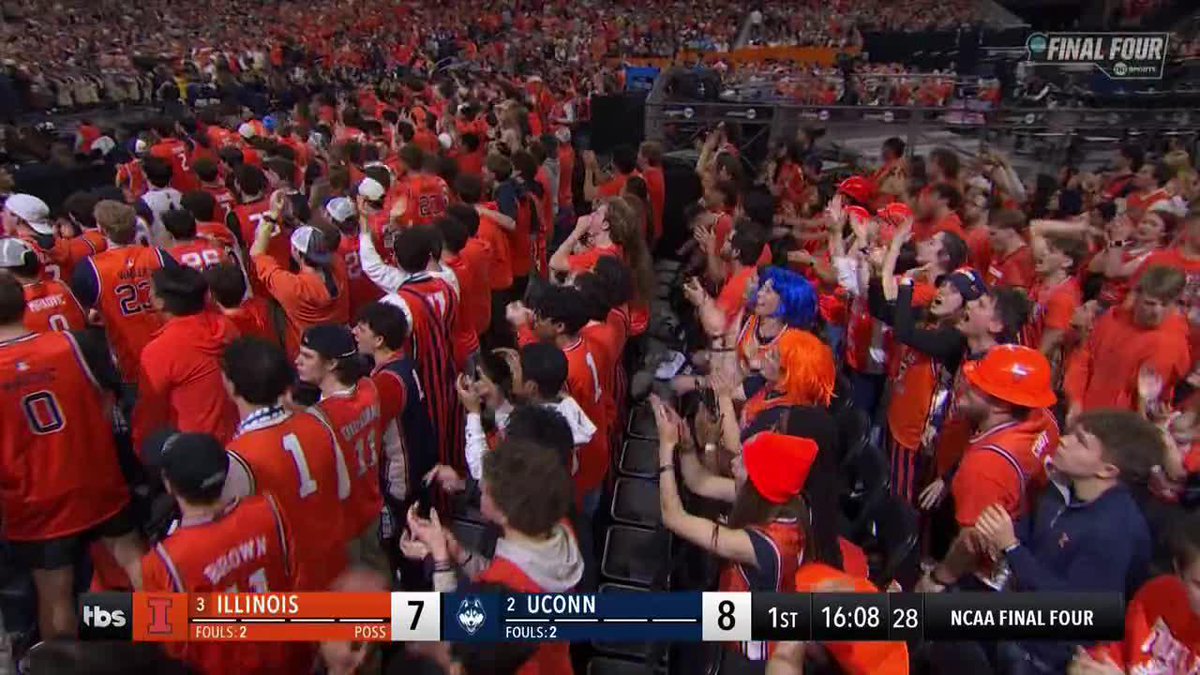 MIRKOVIC WITH THE DEFENSE AND THE OFFENSE! Illinois Men's Basketball