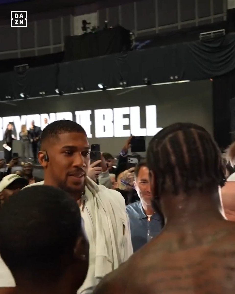 "Let's do it!" Deontay Wilder steps up to Anthony Joshua calling for a fight 👀