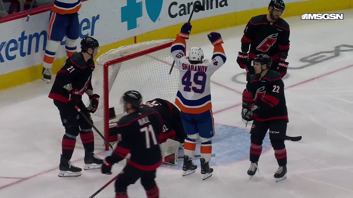 ISLANDERS GOAL 🚨 Max Shabanov gets another one for the New York Islanders to make it a 2-1 game!
