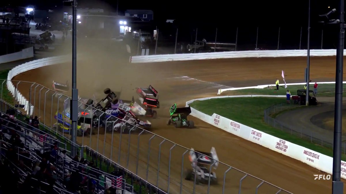 ‼️ Total carnage at the start of the A-Main at Port Royal Speedway #SpeedPalace!