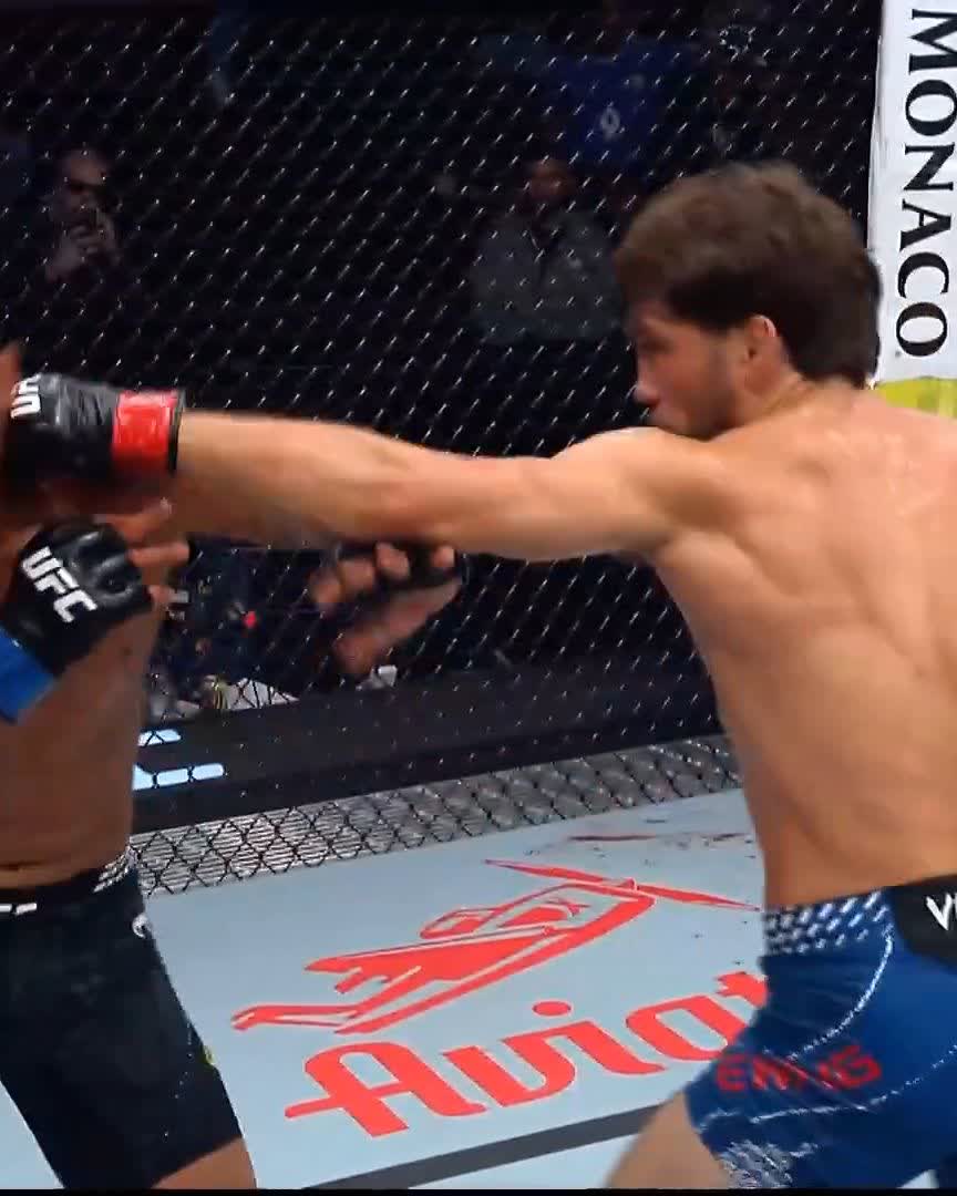 BODY SHOT ENDS IT EARLY ⏰ Ethyn Ewing puts on a flawless performance at #UFCVegas115! [ LIVE NOW on Paramount+ ]