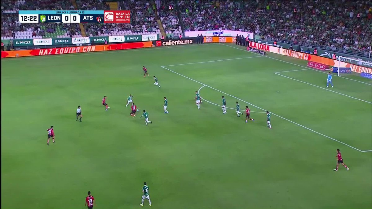 🇨🇴 GOOOL de Diber Cambindo. El colombiano marcó el 1-0 de #León ante #Atlas, al 13’ 👀 Es la sexta anotación del delantero en los 13 partidos que va de la Liga MX