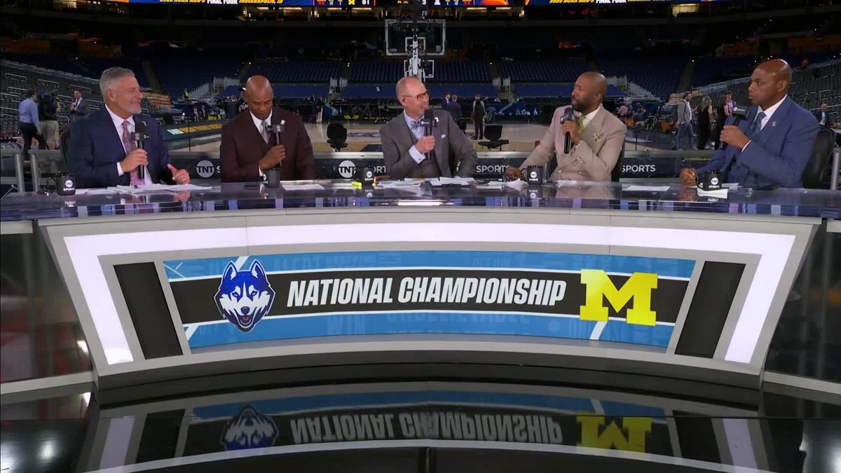 "Sometimes you shouldn't invite people to the party." Chuck's all-in on Michigan now that the 'Arizona Invitational' is over 😅