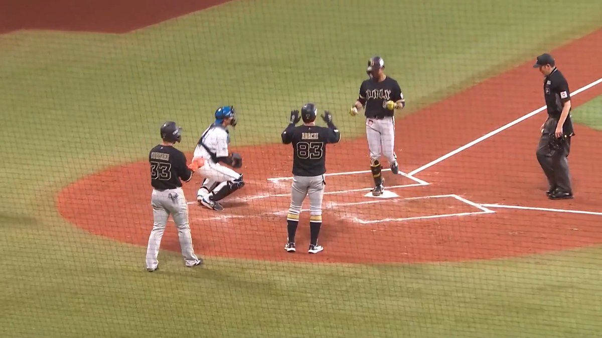 オリックス 杉澤龍 選手がベース直撃ラッキー安打で出塁💪 続く 宗佑磨 選手が2試合連続となる第2号先制2ランホームランを放つ🌈 👇ライブ配信はこちら