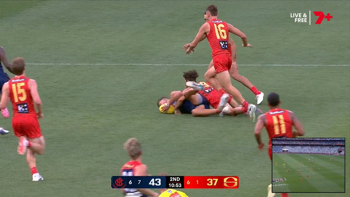 "Rogers is going to find himself in trouble with the MRO I suspect." #AFLDeesSuns