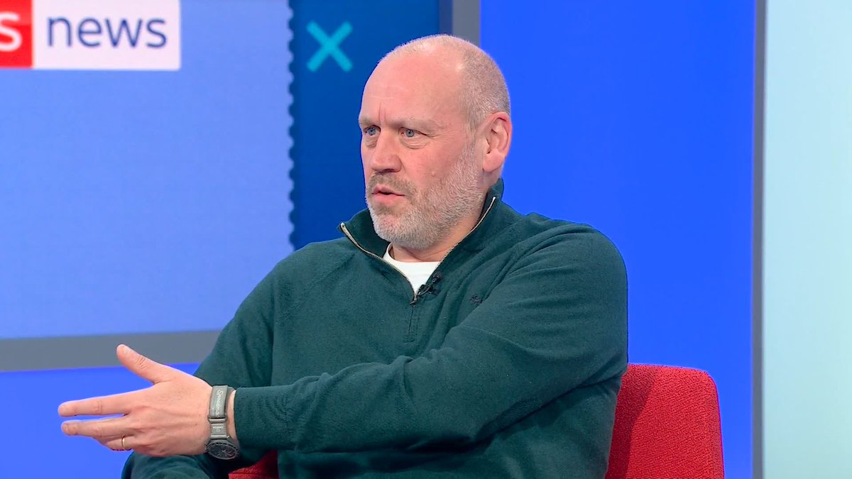 🗣️ "What's the point?" Jason Burt feels Liam Rosenior's decision to ban Enzo Fernandez for two Chelsea matches was 'pathetic'.