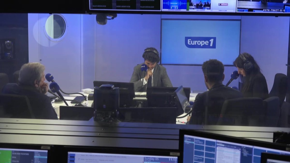 "On aurait très bien pu être lynché, battu au sol" explique Jordan Florentin, journaliste pour Frontières présent au rassemblement hier à Saint-Denis Sur #Europe1 dans #EliotDevalEtVous