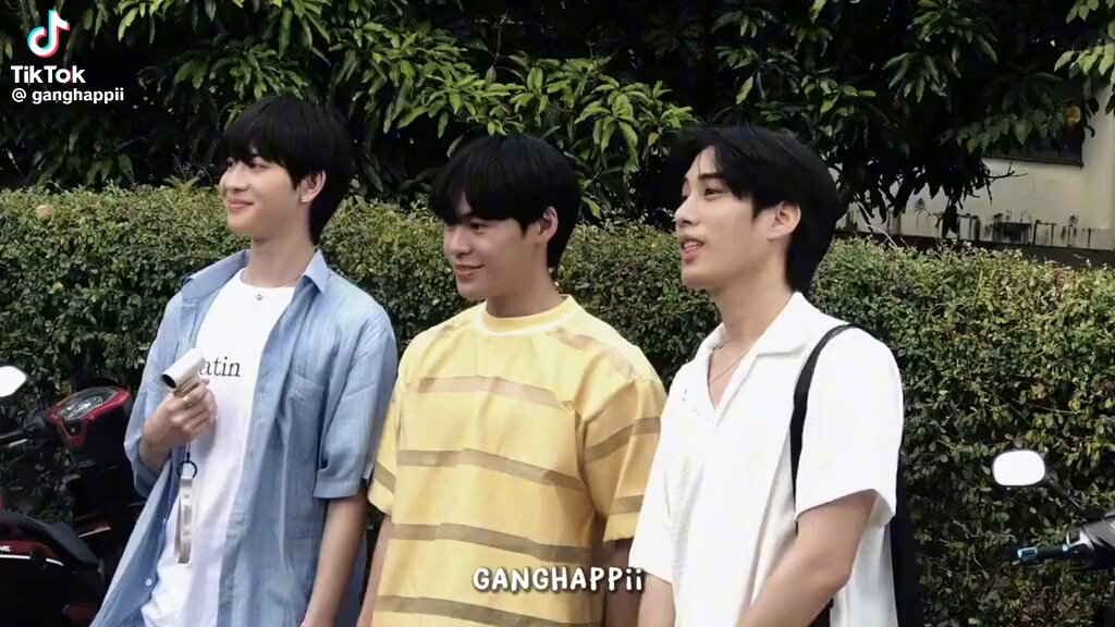อันนี้น่ารักอะ เอนดูพี่เติ้ลเสียอาการเจอหูแมวยิ้มหวานไปฮีเซเลยด้วยซ้ำ ตอนนั้นยังจีบไม่ติดทำได้แค่เขินคนเดียวละเก็บทรง ไอตัวน่ารักต้นเรื่องก็ไม่รู้อะไรกับเขาหรอกทำตัวน่ารักให้เขาชอบไปวันๆ