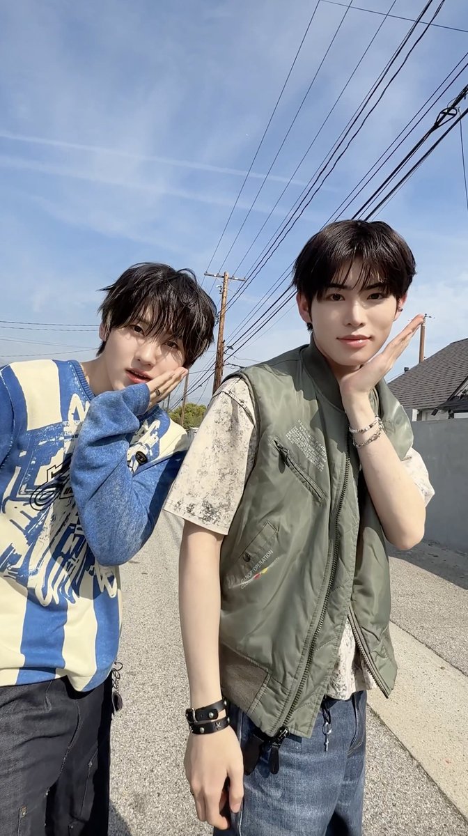 Keep your eyes on me 👀 KickFlip The 4th Mini Album "My First Kick" 2026.04.06 6PM (KST) Release! Pre-save & Pre-add : #KickFlip #Kyehoon #Minje #My_First_Kick #눈에거슬리고싶어